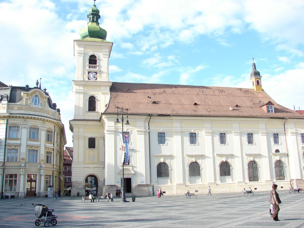 Central City Ap Sibiu Eksteriør bilde
